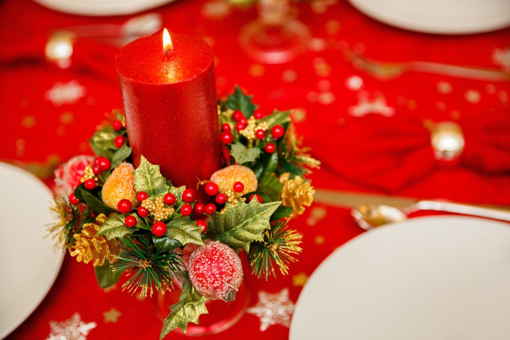 christmas-dinner-table-1442583220gac